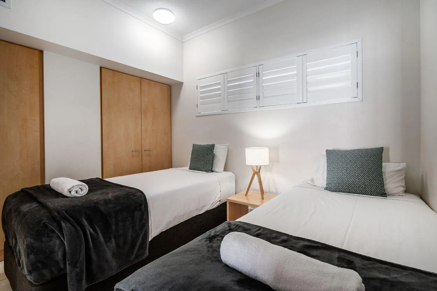 Rolling Surf Resort Калаундра