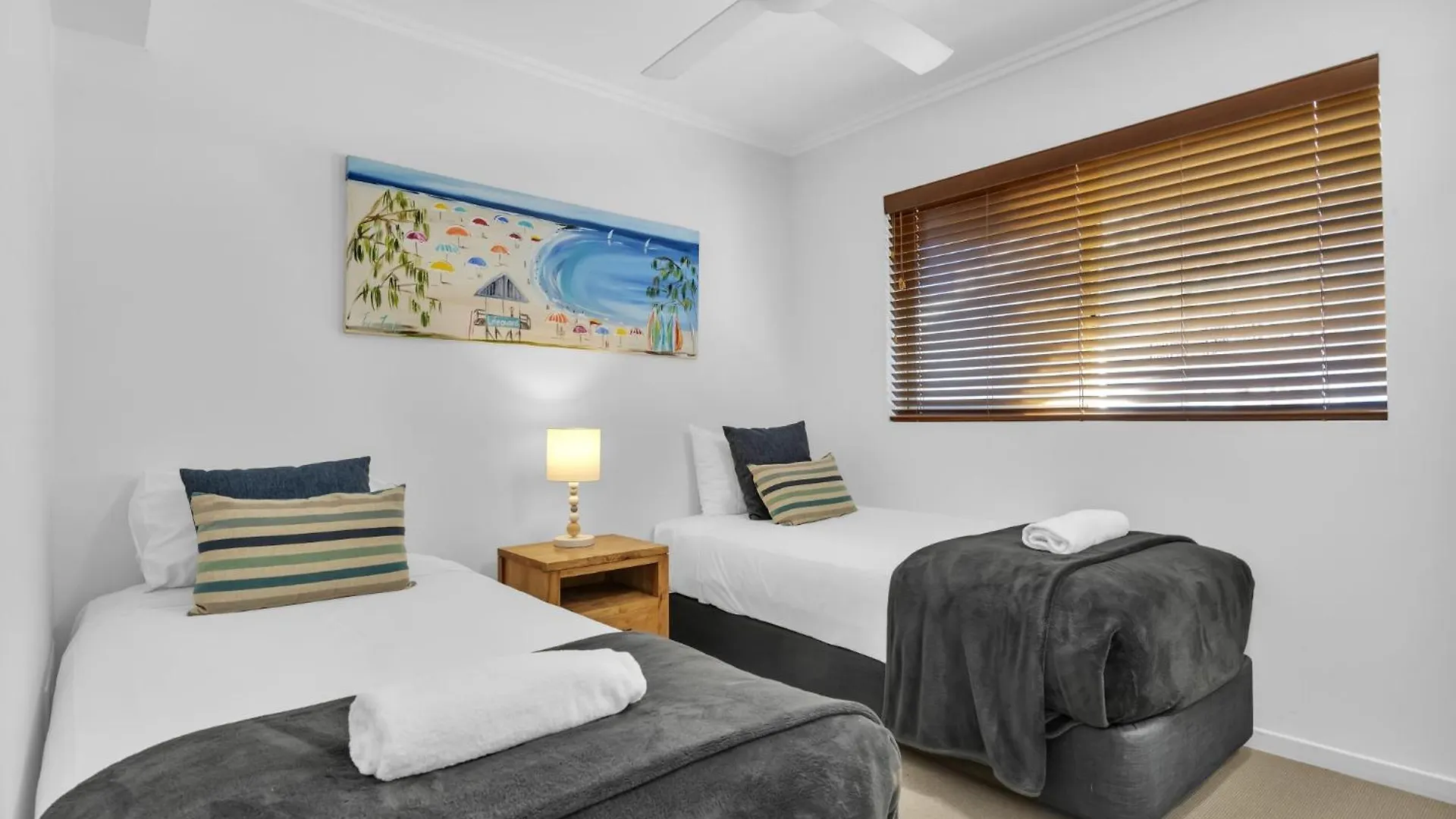 Rolling Surf Resort Калаундра Австралия