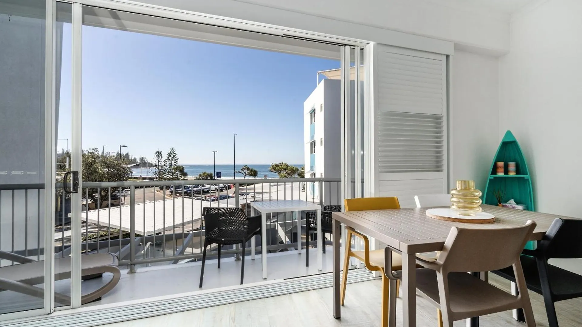 Rolling Surf Resort Caloundra 4*,