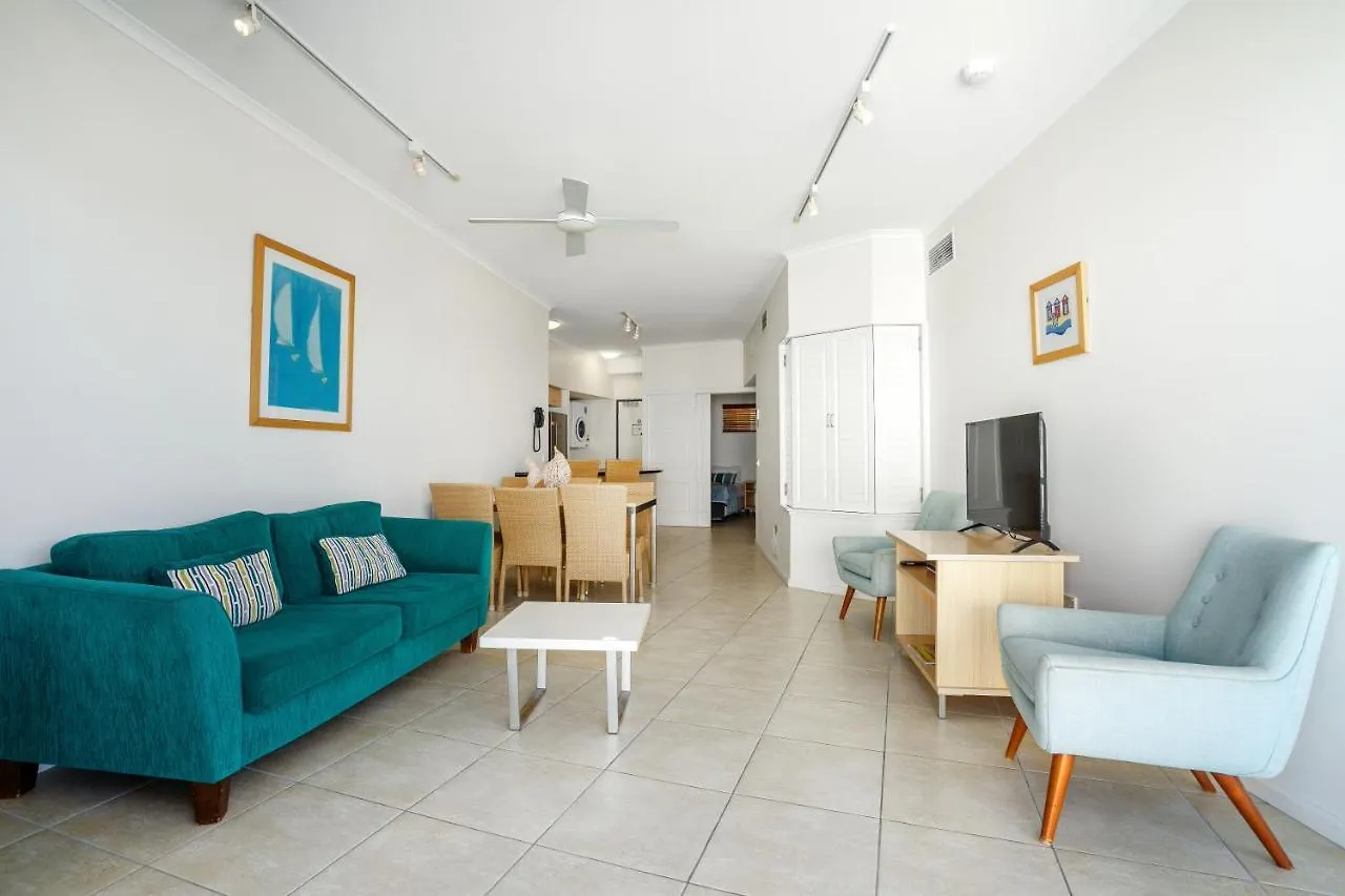 Rolling Surf Resort Caloundra